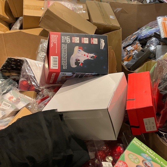 Like to be notified for live - Christmas in July Show - Picture 3 of 4